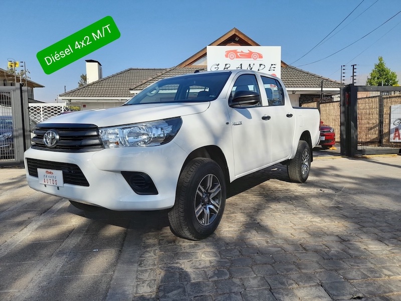Encuentre camionetas usadas como una Toyota Hilux en la automotora Grande Autos Vitacura, Chile. Camionetas Usadas Las Condes Toyota Hilux