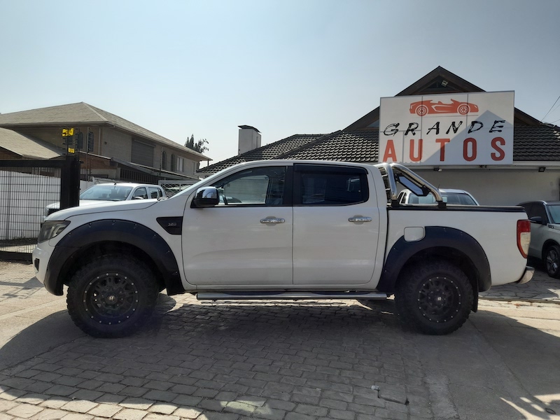 Encuentre camionetas usadas como una Ford F150 en la automotora Grande Autos Vitacura, Chile. Camionetas Usadas Ford Ranger Santiago